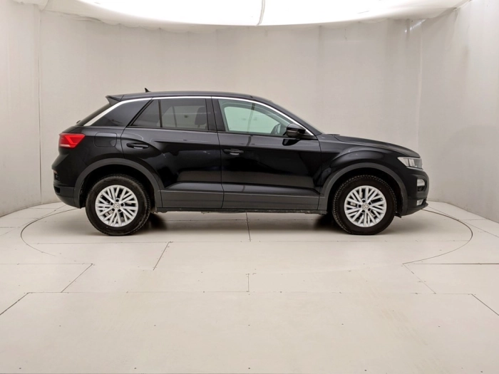 img-2 Volkswagen T-Roc Volkswagen U1283155