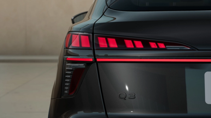 Audi Q3 Q3 quat. Sb  2,0  L4150    A7