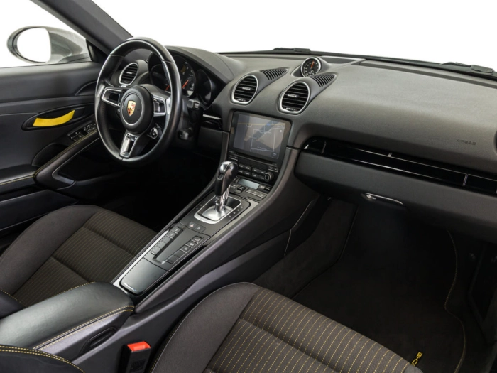 img-3 Porsche 718 Porsche U1282389