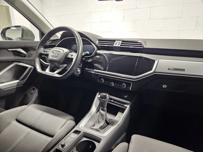 img-2 Audi Q3 Audi U1282316