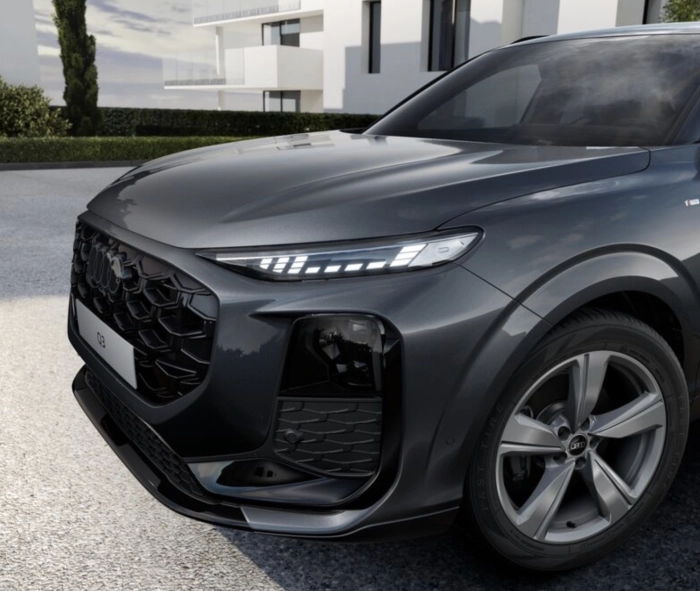 Audi Nuova Audi Q3 SUV S line edition TDI  110 kW S tronic