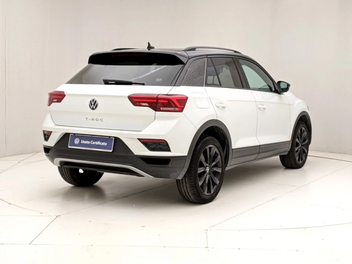 img-3 Volkswagen T-Roc Volkswagen U1279345