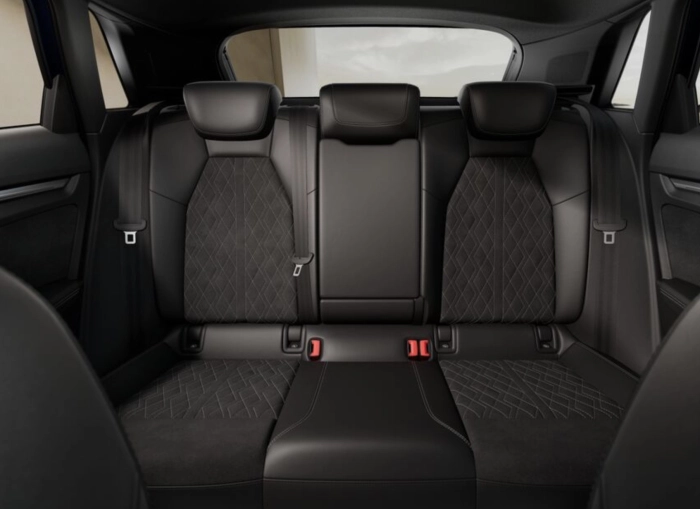 img-1 Audi Audi Audi N1244393