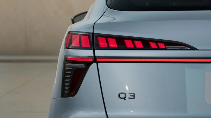 Audi Q3 Q3 Sb TDI    2,0  L4110    A7