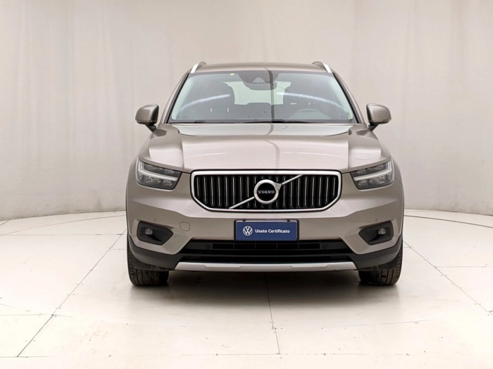 img-1 Volvo XC40 Volvo U1281508