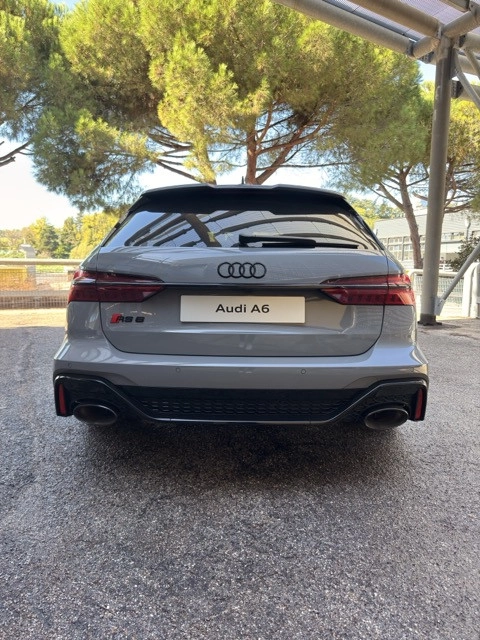 Audi A6 RS6 Avant q  4,0  V8463    A8 MY 25