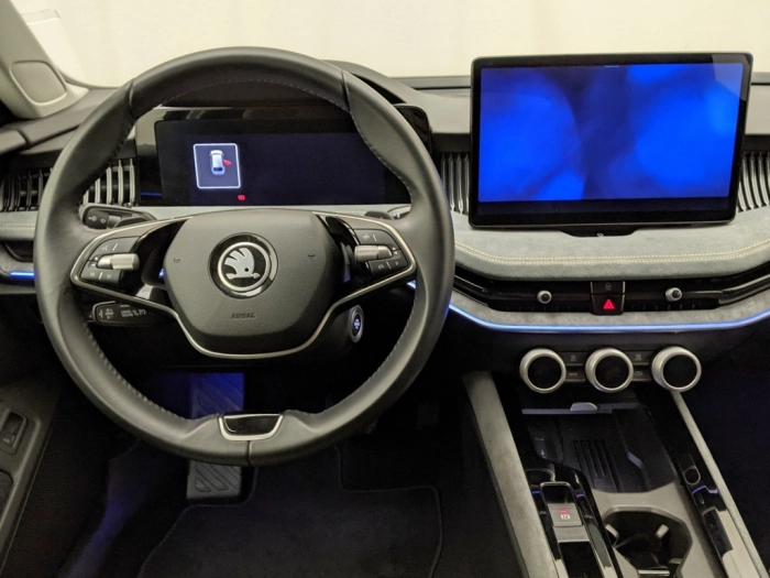 Skoda Superb Superb 1.5 TSI m-HEV DSG Wagon Style