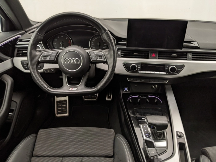 img-3 Audi A4 Audi U1277368