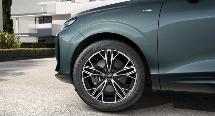 Audi Nuova Audi Q3 SUV S line edition TDI  110 kW S tronic