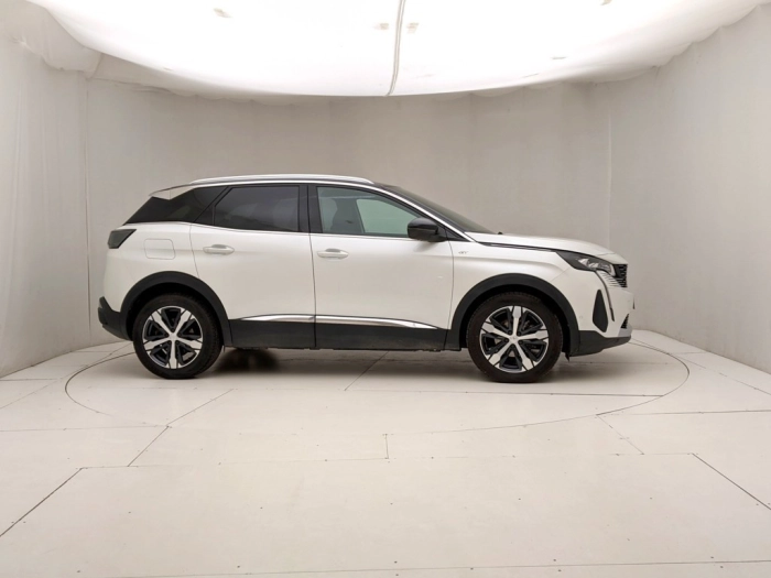 img-2 Peugeot 3008 Peugeot U1282989