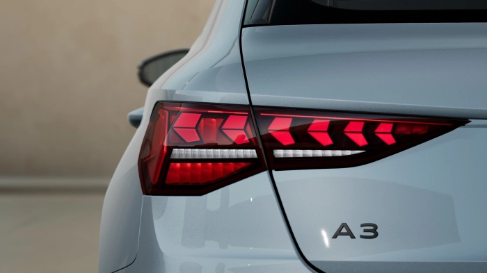 Audi Audi A3 Sportb      1,5    L4  110      DSG MY 25