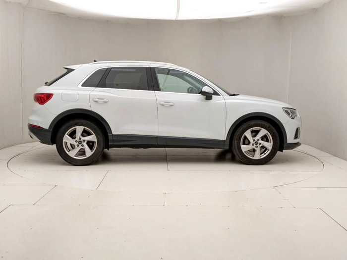img-2 Audi Q3 Audi U1282682