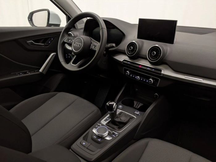 img-2 Audi Q2 Audi U1280082