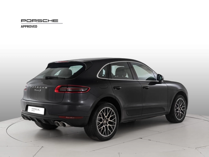 img-2 Porsche Macan Porsche U1282280