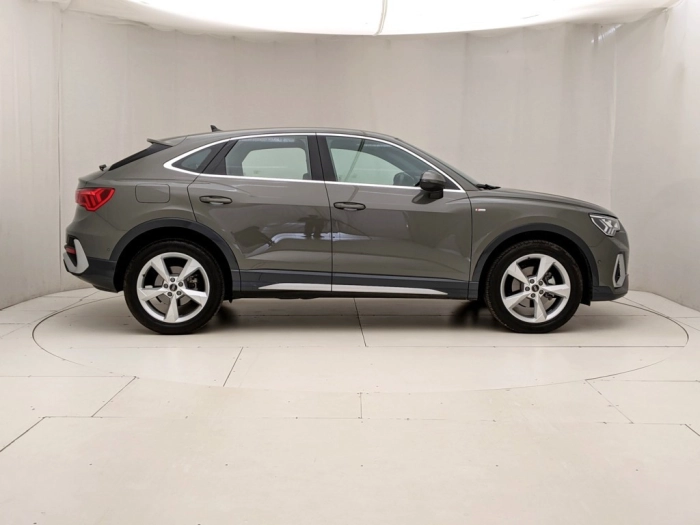 img-2 Audi Q3 Audi N1241600