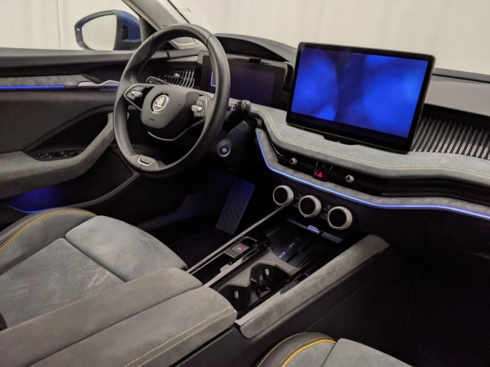 Skoda Superb Superb 1.5 TSI m-HEV DSG Wagon Style
