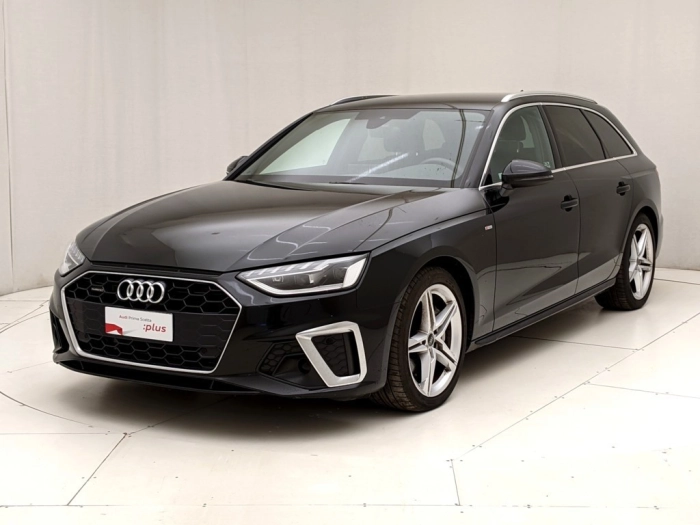 img-0 Audi A4 Audi U1281911
