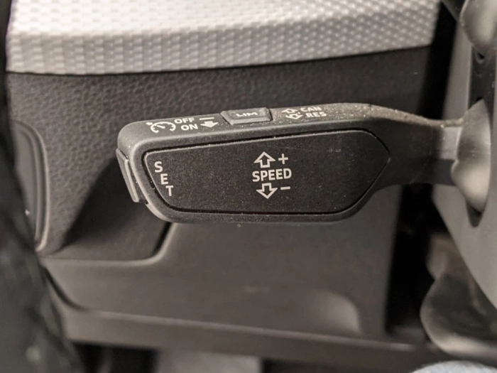 img-4 Audi Q2 Audi U1280082