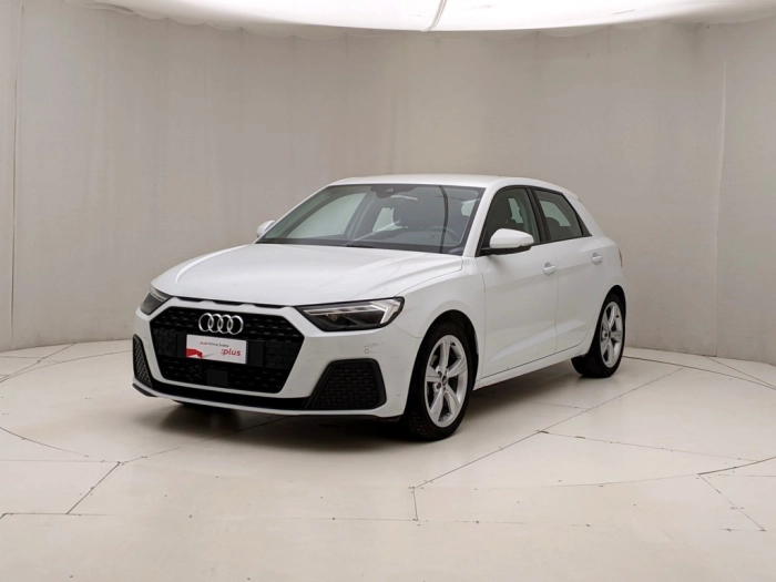 img-0 Audi A1 Audi U1282050