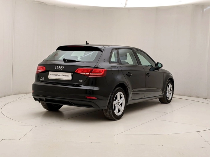 img-3 Audi A3 Audi U1282905