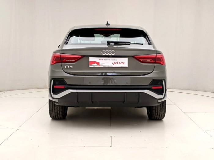 img-4 Audi Q3 Audi N1241600