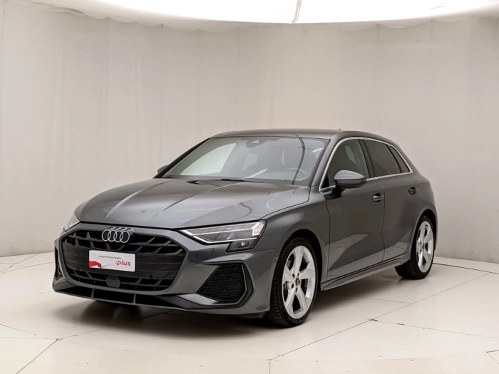 img-0 Audi Audi Audi U1282687