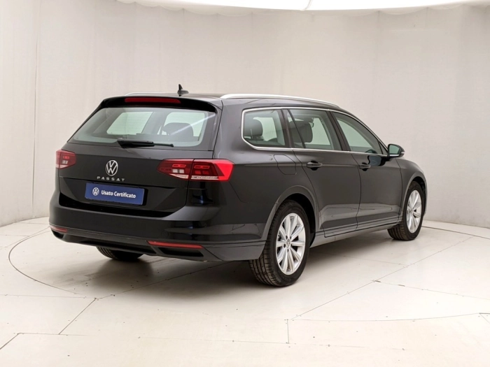 img-2 Volkswagen Passat Volkswagen U1282228