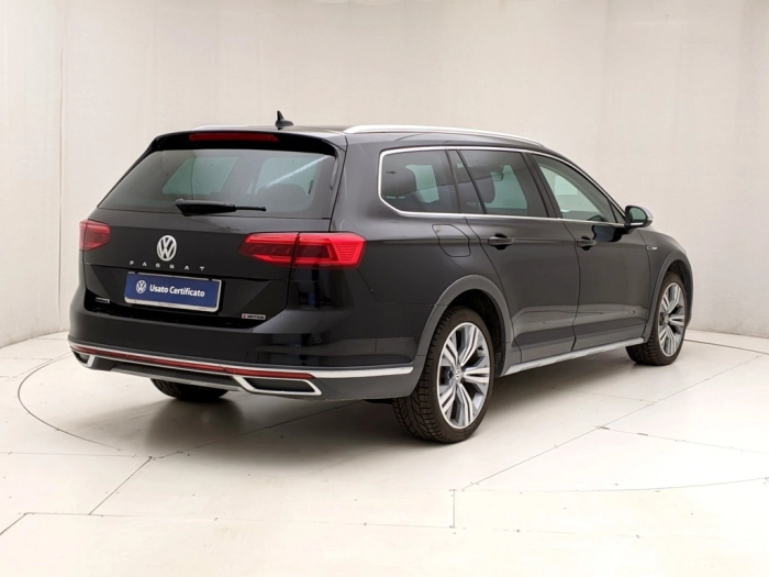 img-3 Volkswagen Passat Volkswagen U1281238