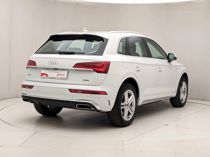 img-3 Audi Q5 Audi N1240332