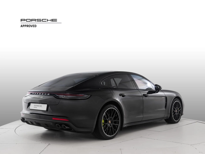 img-2 Porsche Panamera Porsche U1282126