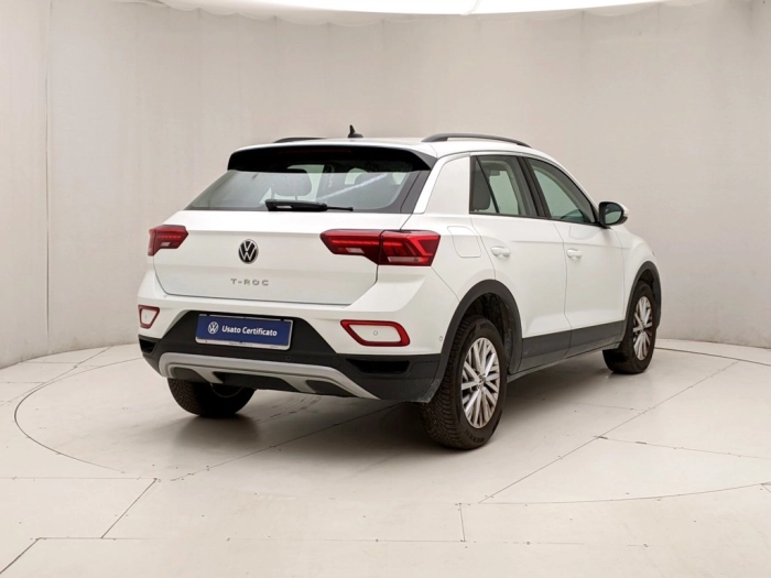 img-3 Volkswagen T-Roc Volkswagen U1282177
