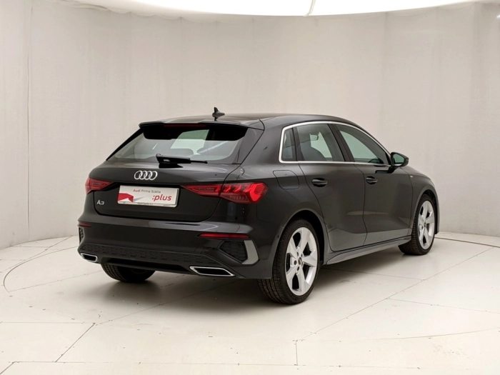 img-1 Audi A3 Audi U1279686