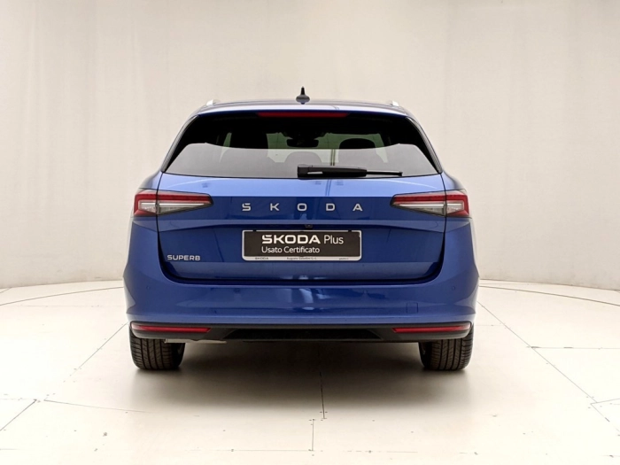 img-4 Skoda Superb Skoda U1281844