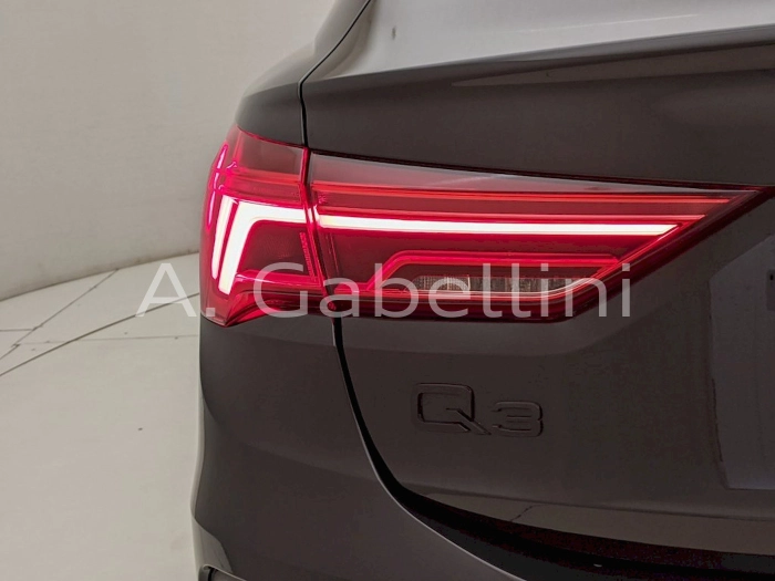 Audi Q3 Q3 SPB 40 TDI quattro S tronic S line edition