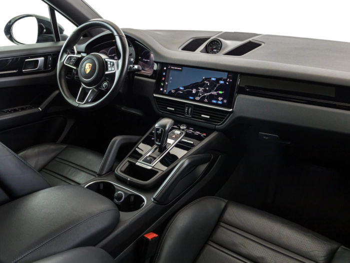 img-3 Porsche Cayenne Porsche U1281636