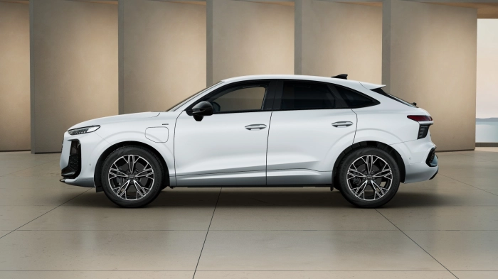 img-1 Audi Q3 Audi N1248262