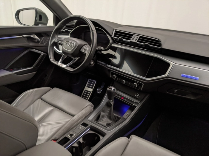 img-2 Audi Q3 Audi U1278163