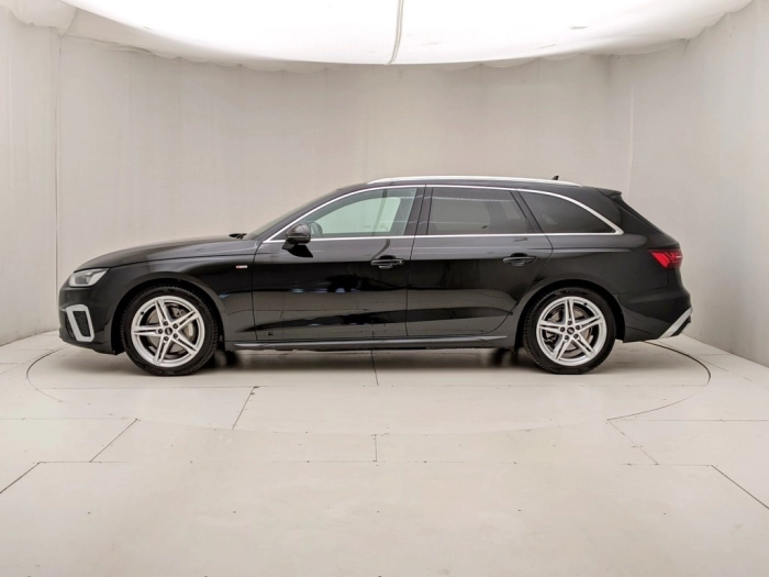 img-2 Audi A4 Audi U1282371