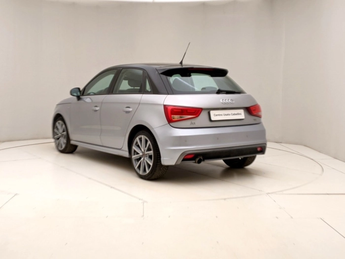 img-3 Audi A1/S1 Audi U1283249