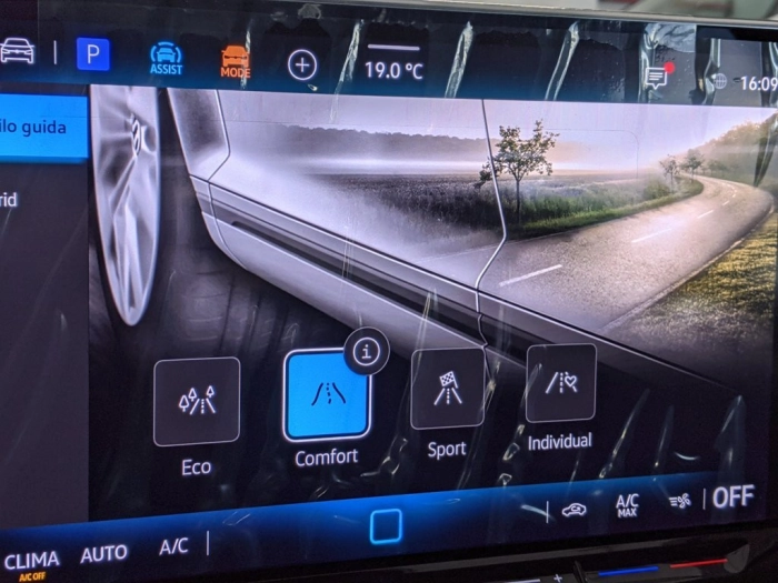 Volkswagen Nuova GOLF 1,5     LIFE P 110 TSID6A MY 25