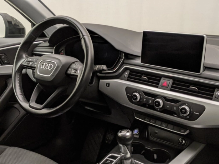 img-2 Audi A4 Audi U1281861