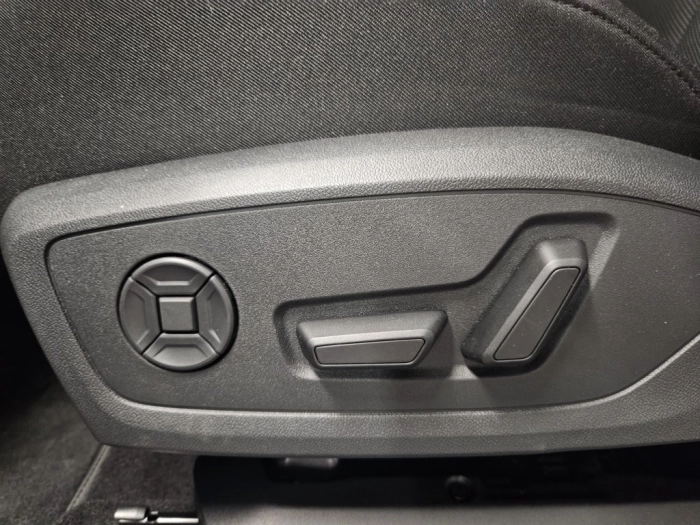 Audi Q4 Q4 E-TRON QU.       210 MY 25