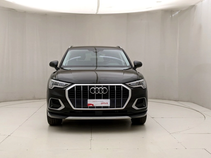 img-1 Audi Q3 Audi U1282681