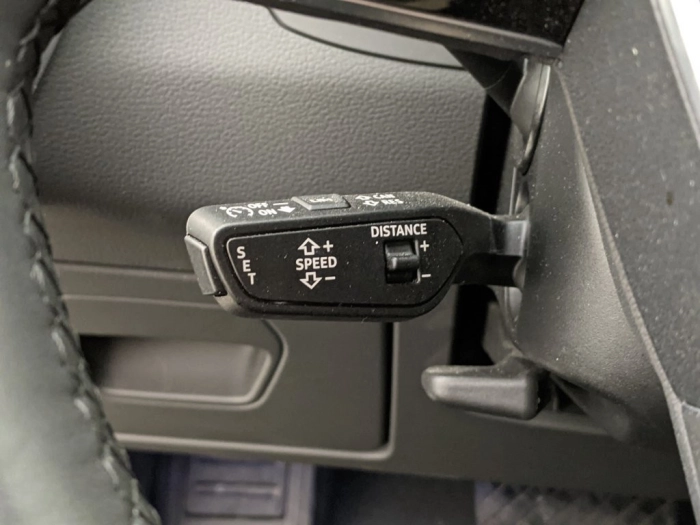 Audi A6 A6 Avant 40 2.0 TDI quattro ultra S tronic S line edition