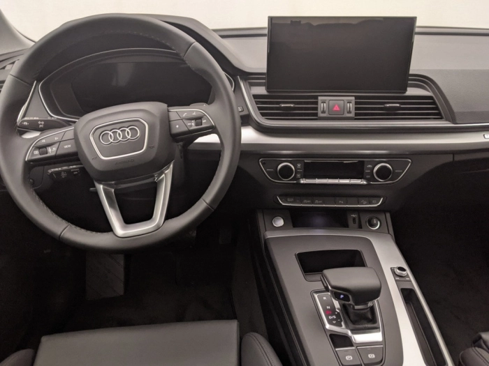 Audi Q5 Q5 QUAT.  TDI2,0  L4150    A7 MY 25