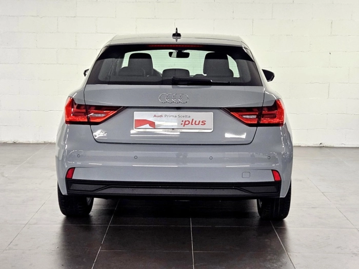 img-4 Audi A1 Audi N1246712