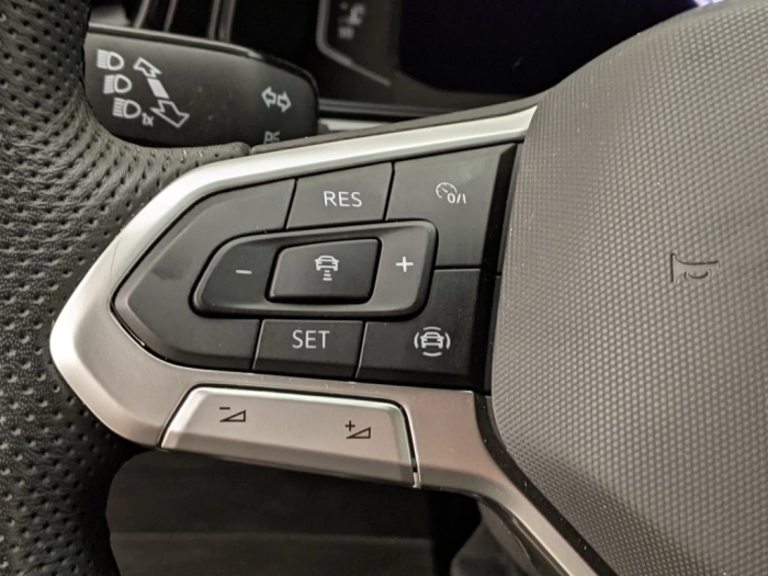 Volkswagen T-Roc T-ROC 1.0 TSI R-LINE 115CV MY 25