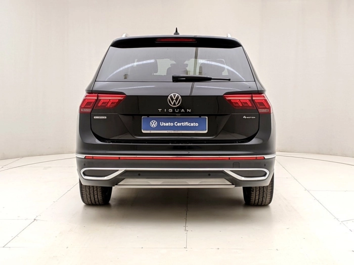 img-4 Volkswagen Tiguan Volkswagen U1282676