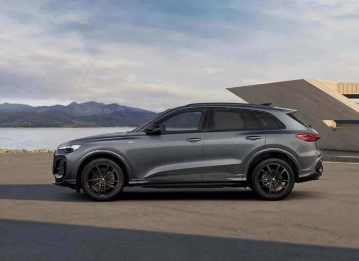 img-1 Audi Q5 Audi N1246744