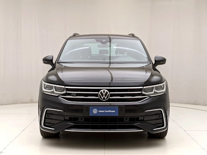 img-1 Volkswagen Tiguan Volkswagen U1282084